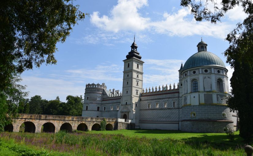 Z zamku do miasta-twierdzy