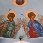 Archaniołowie strzegący źródełka u stóp Świętej Góry