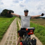 "Taką dużą pizzę dziś zjemy..."