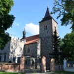 Romańska, wiejska świątyna